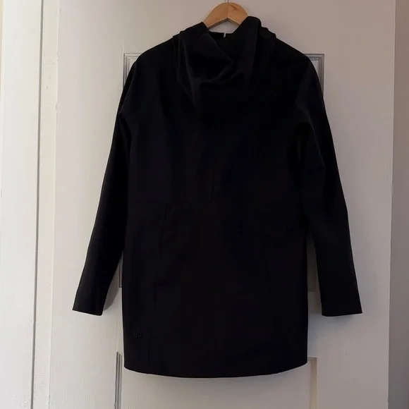 Like-new! Lululemon Black Rain Coat - Picture 2 of 3